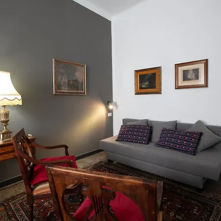 Altido Spacious Flat For 7, Near Train Station In *