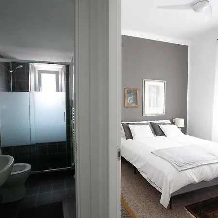 Altido Spacious Flat For 7, Near Train Station In شقة