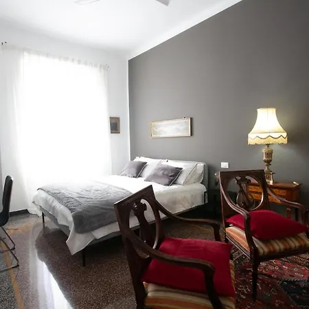شقة Altido Spacious Flat For 7, Near Train Station In